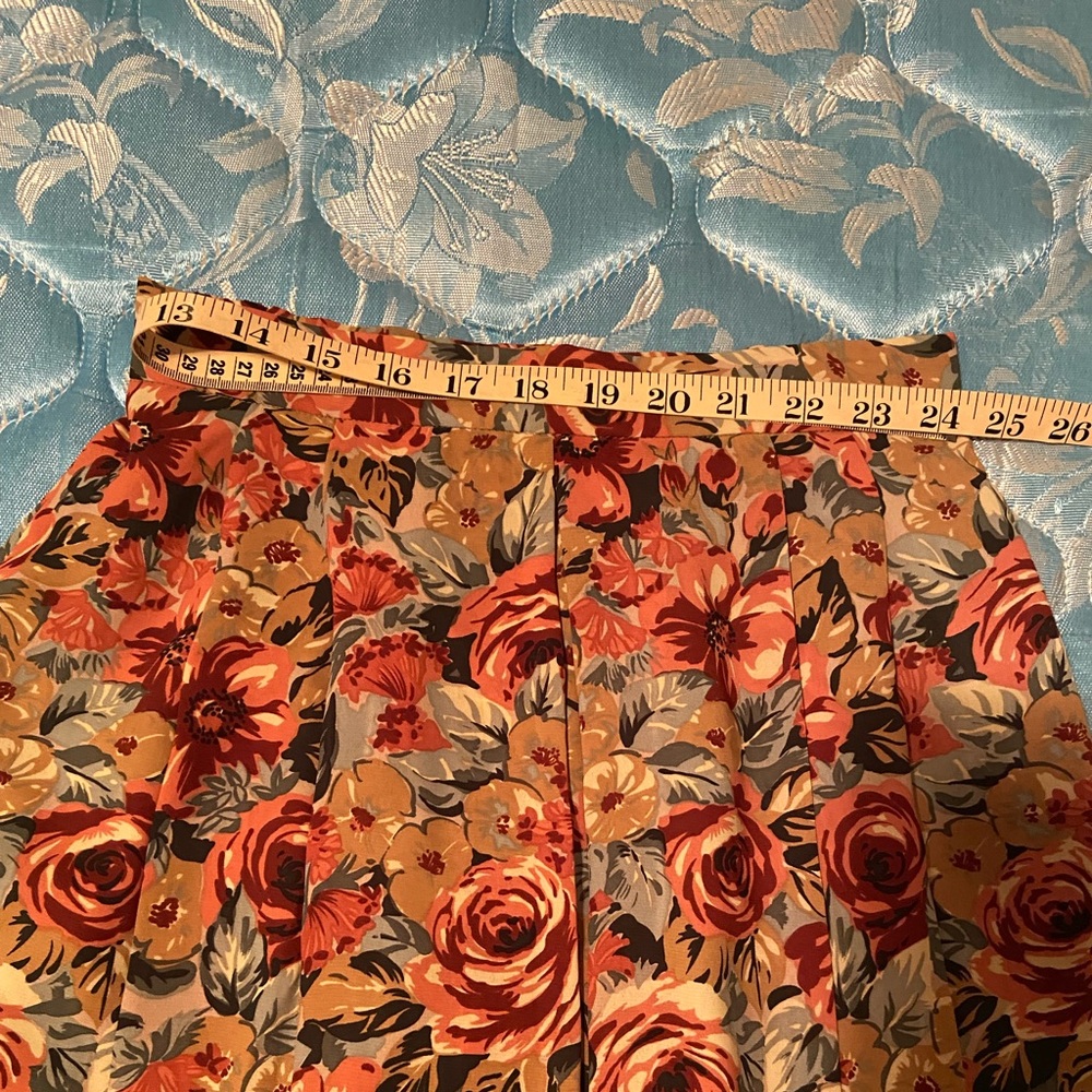 Vintage floral skirt with Rose print